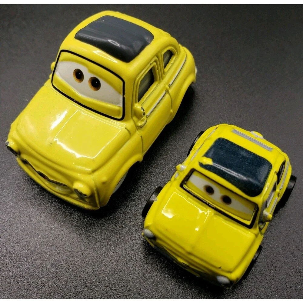 Disney / Pixar / Mattel / Cars Yellow Luigi Die-cast Scale 1:55 And Mini-Racer!!